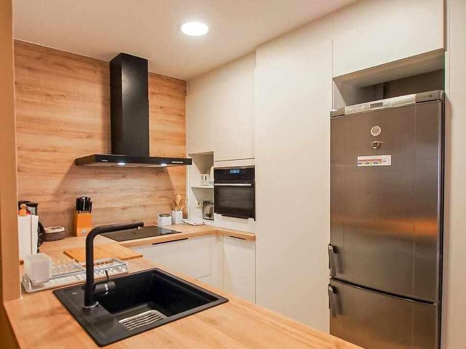 Sleep & Stay Apartamento De Lujo خيرونا المظهر الخارجي الصورة