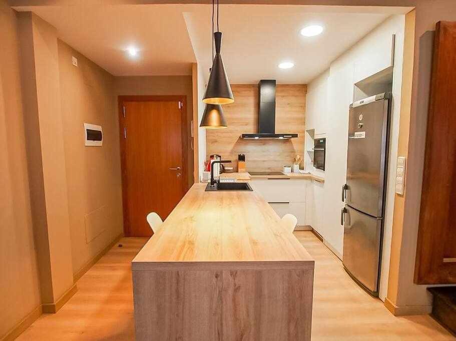 Sleep & Stay Apartamento De Lujo خيرونا المظهر الخارجي الصورة