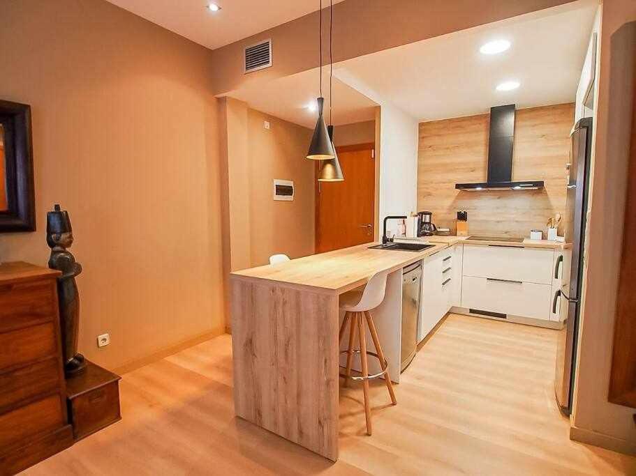 Sleep & Stay Apartamento De Lujo خيرونا المظهر الخارجي الصورة